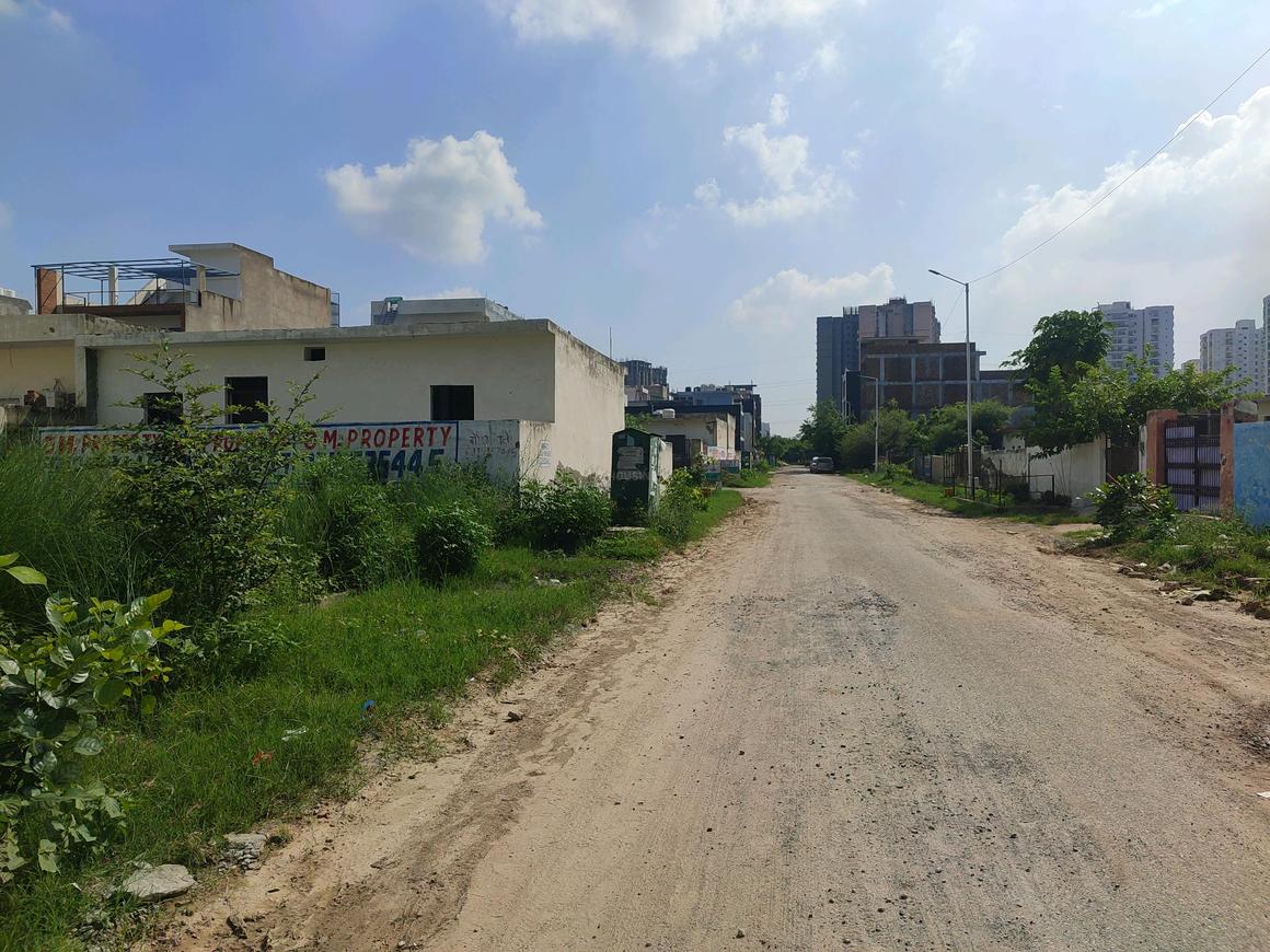 Greater Noida West Residential Plots