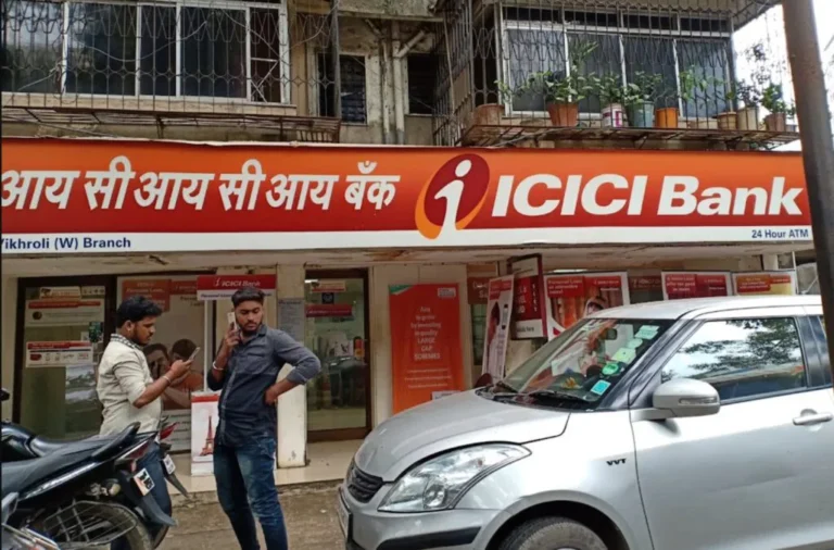 ICICI बैंक न्यूनतम बैलेंस 2025
