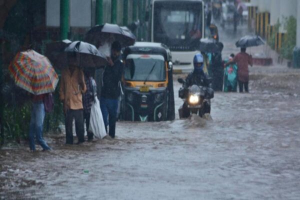 मुंबई रेड अलर्ट बारिश